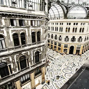 בית הארחה Domus Sibyllina, Galleria Umberto I, נאפולי